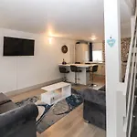 Дом отдыха Harbour View *