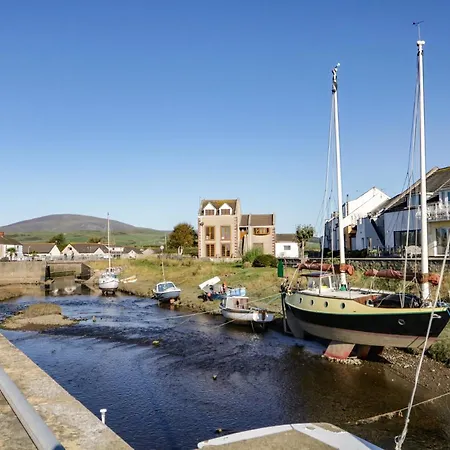 Harbour View * Millom
